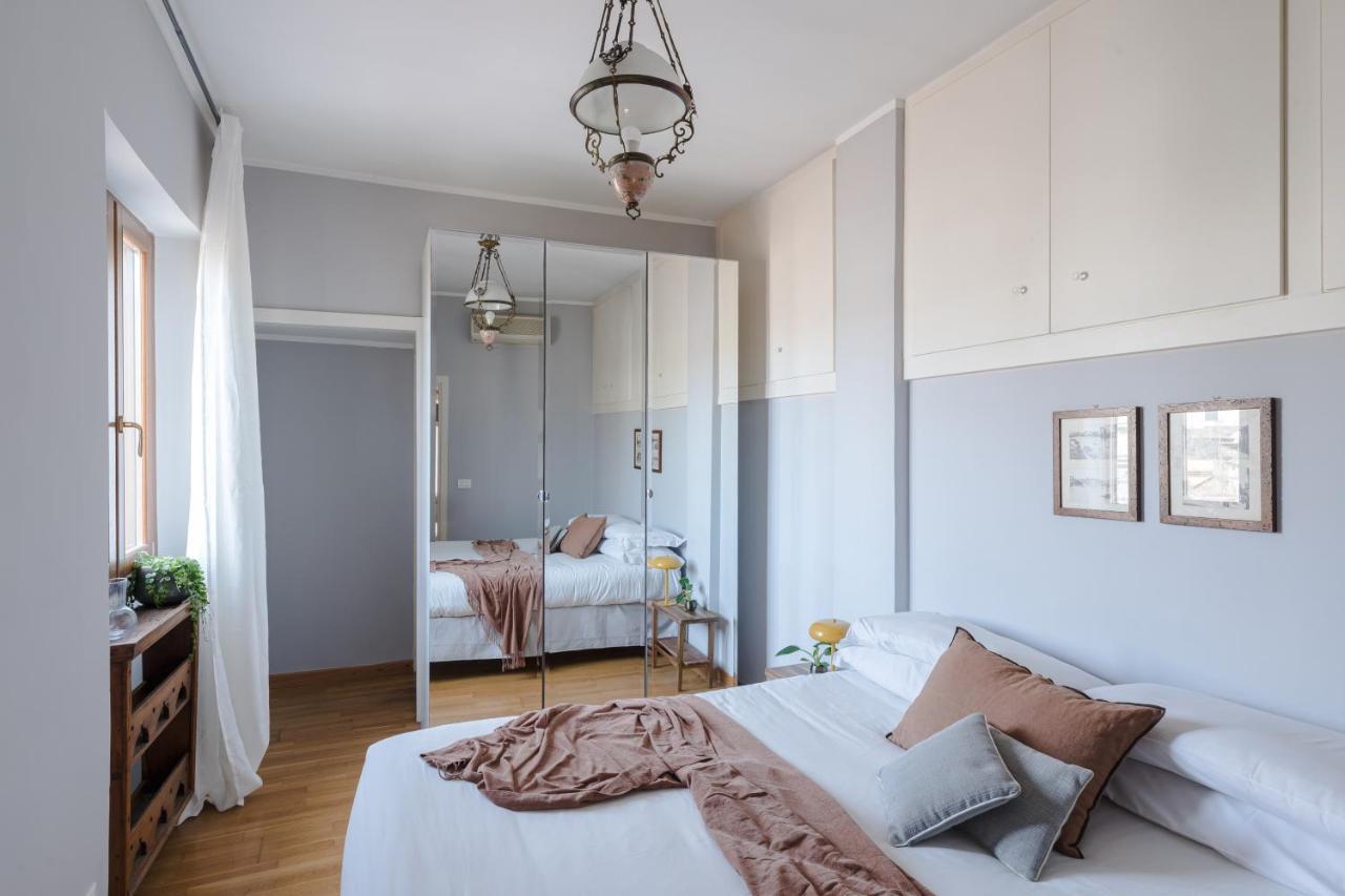 Amazing Penthouse With Terrace And Rooftop In Trastevere Rome Extérieur photo